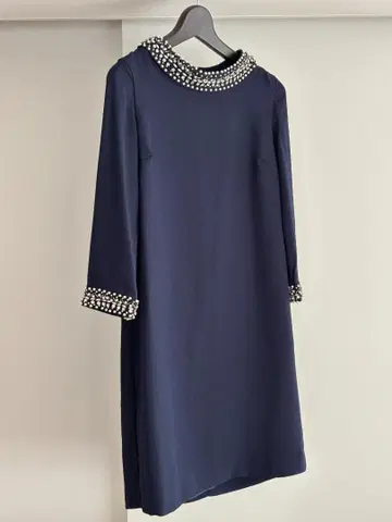 새상품급 ] 드레스 원피스 비쥬 부착 네이비 네이비 룰루드레스