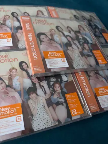 NIZIU New Emotion 일반ver 미사용 미개봉 새상품