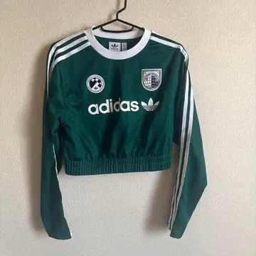 adidas 그린 크롭 상의
