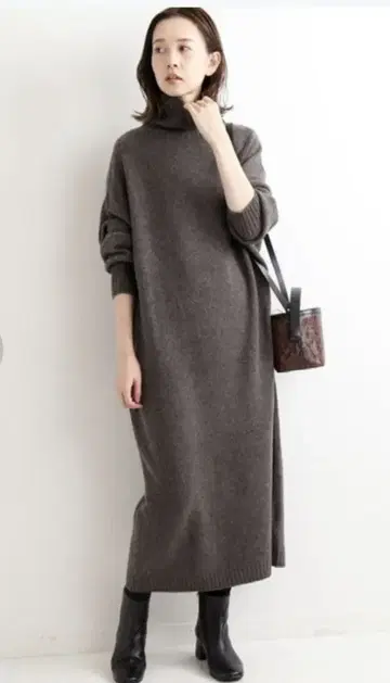 택 포함 미사용 IENA 울 캐시미어 터틀넥 원피스