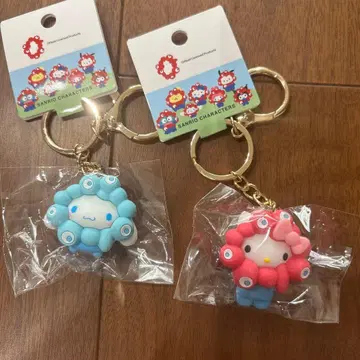 시나몬 롤 키티 미야쿠미야쿠 오사카 간사이 만박 키링