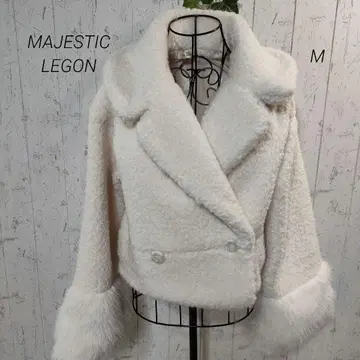 새상품급 MAJESTIC LEGON 화이트 보아 더블 브레스트 자켓