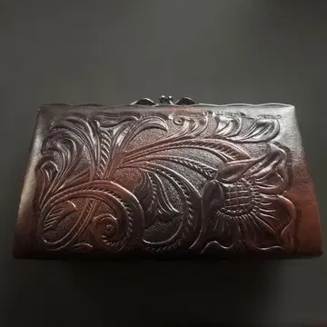 가죽 엠보싱 꽃 무늬 클러치백