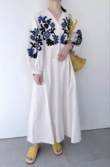 새상품급 Sara Mallika 사라말리카 패치워크 원피스 사이즈 M