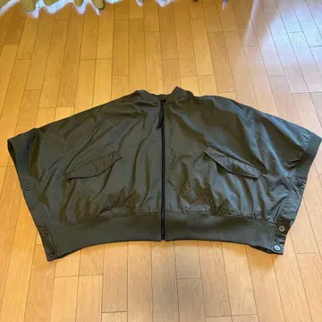 [ 새상품급 ] 와이즈 포 리빙 판초풍 점퍼 카키