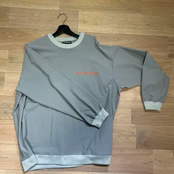 그레이 긴팔 트레이닝복 EFFLORESCENCE