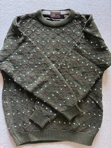 AUTHENTIC 올리브 그린 니트 스웨터 구제 의류