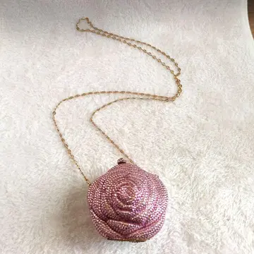 장미형 스톤 장식 클러치백