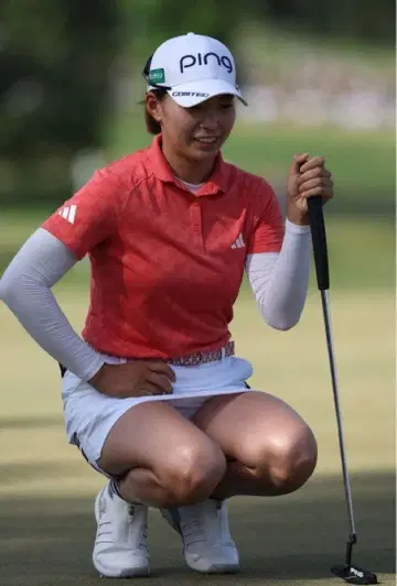 시부노 히나타 A4 사이즈 광택 사진 포스터