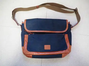 TAKEO KIKUCHI 숄더백