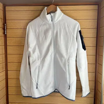 MILLET 풀 집업 플리스 자켓 화이트