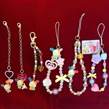 [ 즉시 구매 OK ] 산리오 우사하나 스트랩 참 6종 묶음 판매