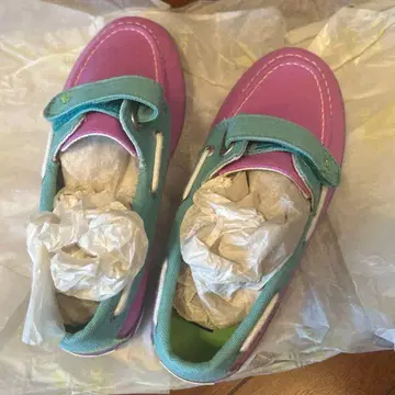 핑크와 스카이블루 캔버스 스니커즈