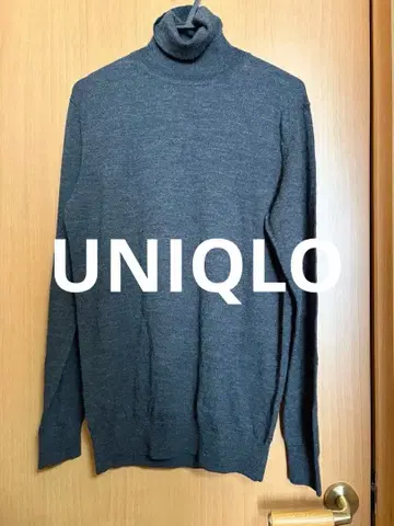 UNIQLO 다크 그레이 터틀넥 스웨터