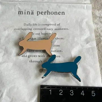 minaperhonen run run2개 세트 브로치