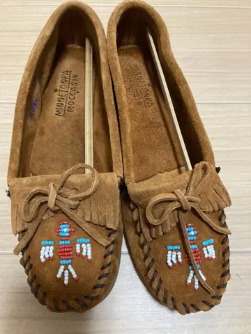 Minnetonka 모카신 스웨이드 비즈 자수