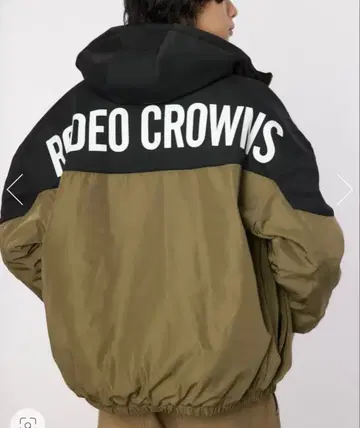 RODEO CROWNS WIDE BOWL 바이컬러 후드 부착 점퍼