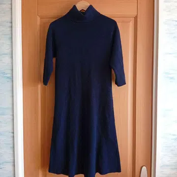 Ray BEAMS 터틀넥 니트 원피스