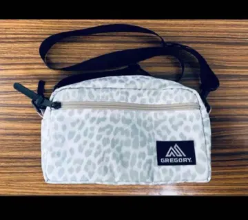 GREGORY 그레고리 숄더백 레오파드 무늬
