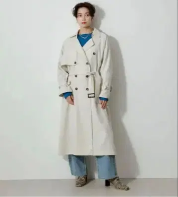 [ 새상품급 ] 화이트 트렌치코트 허리 벨트 포함