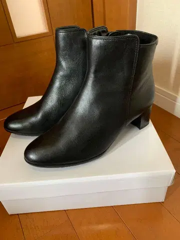 PISAZ 피사 숏부츠