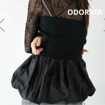 ODORATA 도킹 벌룬 뷔스티에 블랙