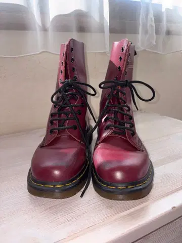 Dr. Martens 닥터마틴 1490 10홀 체리 레드
