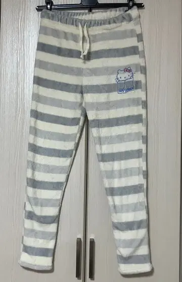 헬로키티 룸웨어