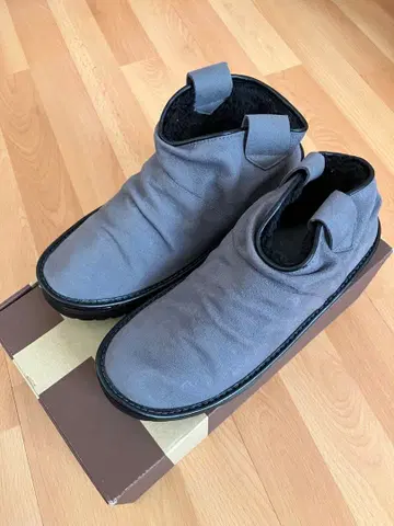 벨 고베 그레이 스웨이드 슬립온 부츠