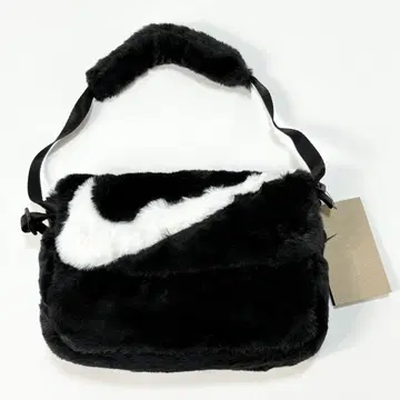 새상품 NIKE W FUTURA 365 FX FUR CROSSBODY