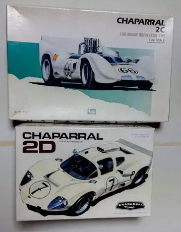 CHAPARRAL 2C & 2D 프라모델 키트 2대 세트입니다.