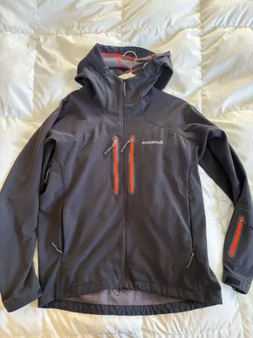 몽벨 파우더 셰드 후드티 사이즈 L 블랙