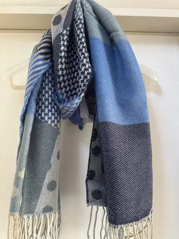 새상품 이탈리아제 스톨