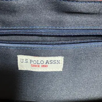 U.S. POLO ASSN. 레드 숄더백