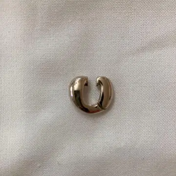 ete 로우 허그 귀찌 [ 한쪽 귀 ]