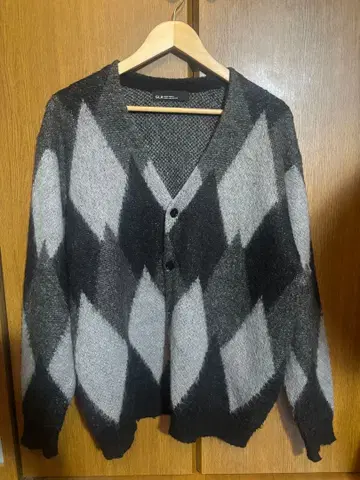 GLR 아가일 무늬 가디건