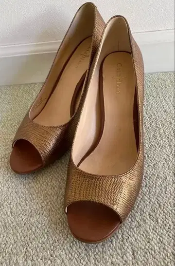 콜한 오픈토 하이힐 크리스마스 박스 있음