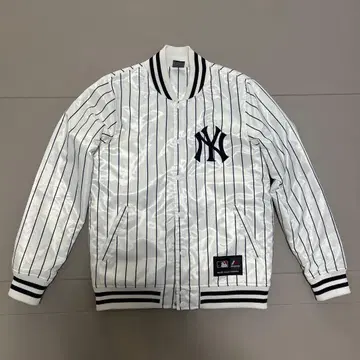 뉴욕 양키스 마제스틱 MAJESTIC 충전솜 바시티 자켓