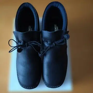 블랙 가죽 숏부츠