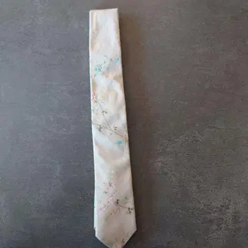 Paul & Joe 꽃무늬 넥타이