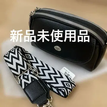 블랙 숄더백 지그재그 스트랩