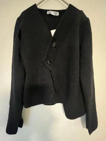 [ 미사용품 ] ZARA 다크 그레이 비대칭 니트 가디건 S 사이즈