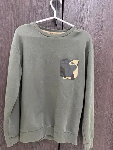 ZARA 올리브 그린 크루넥 트레이닝복