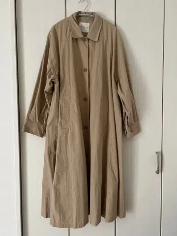 FREAK'S STORE 베이지 롱 코트 단추식