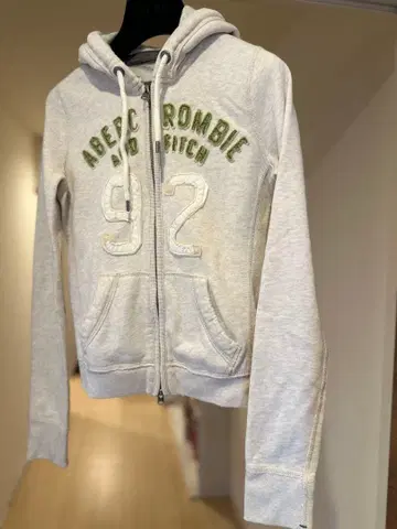Abercrombie & Fitch 후드티