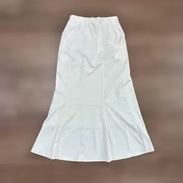 콜라주 화이트 플레어 스커트 프리 사이즈