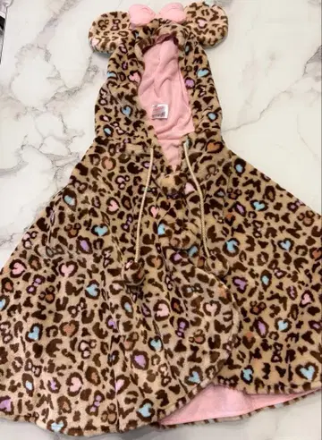 레어 핑크 레오파드 무늬 판초 미니 마우스 하트 도쿄 디즈니 리조트