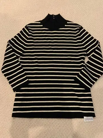 쿠미쿄쿠 블랙 화이트 보더 7부 소매 하이넥 니트 2 새상품 펄 장식