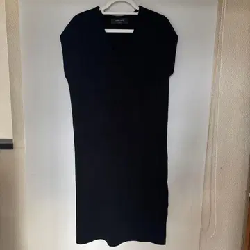 BEAMS LIGHTS 블랙 슬리브리스 니트 원피스