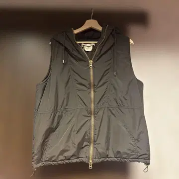 택 포함 미사용 REMI RELIEF 다운 베스트